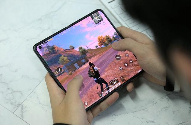 和平精英辅助【黑鲨直装】方框透视 无后自瞄 加速穿墙 雷达绘制 视角扩大 空投透视 人物射线 准星聚点